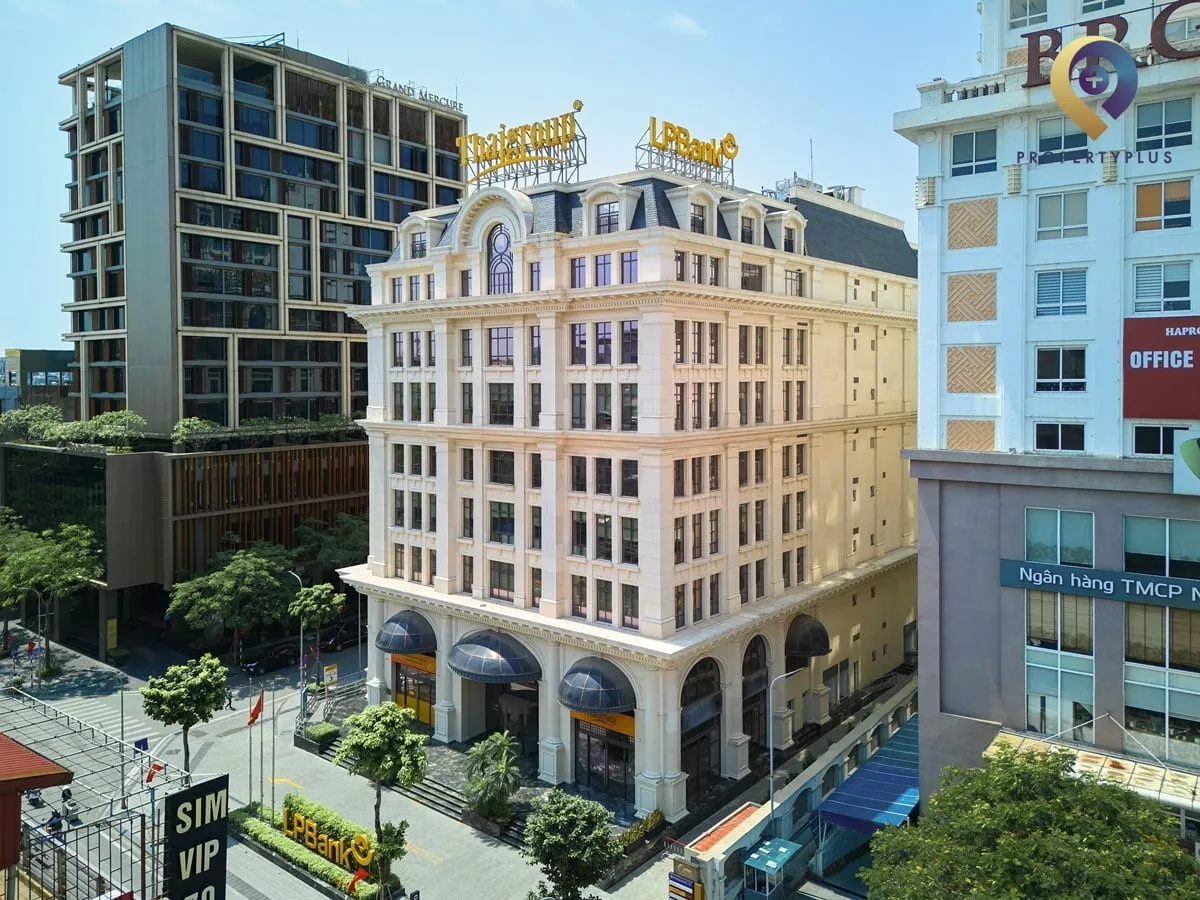 Exterior view of ThaiSquare-Caliria office building in Hanoi